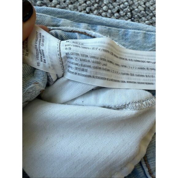 Abercrombie & Fitch 26 / 2 Short Ultra High Rise 90s Straight Jean - Light Wash - Picture 6 of 9